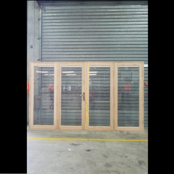 Bifold Door - 2100h x 3500w Solid Mindi Hardwood 4 Panel w/ Clear Glass *NEW* 44838