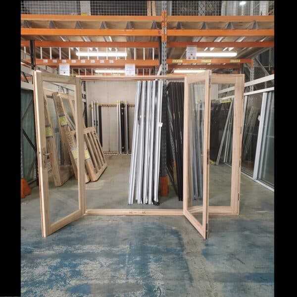 Bifold Door - 2100h x 2400w Solid Mindi Hardwood 3 Panel w/ Clear Glass *New* 44760 - Image 3