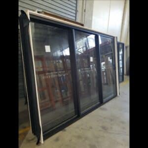 Sliding Door