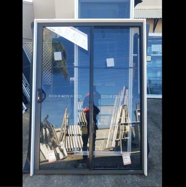 Sliding Door