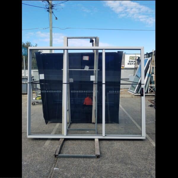 Sliding Door