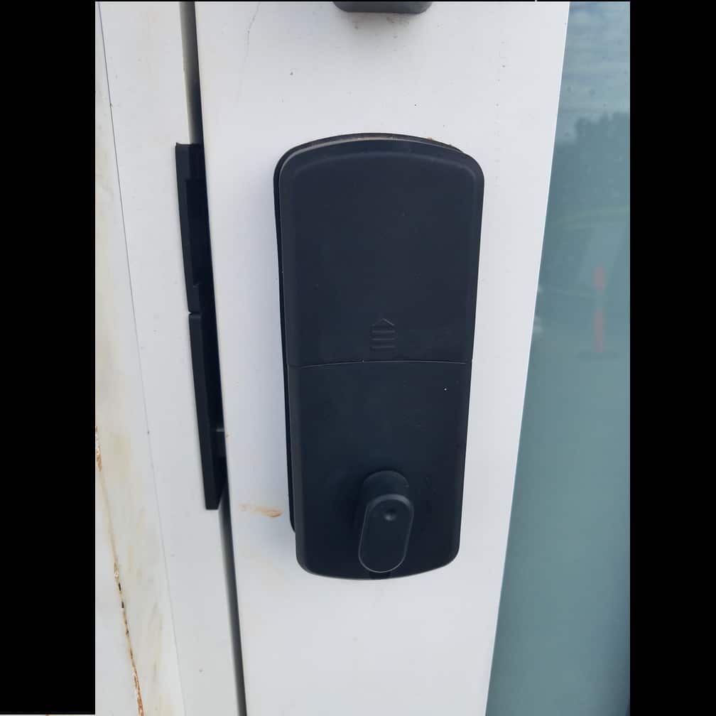 Hinged Door - 2407h x 978w Textura White w/ Obscure Glass *Factory 2nd* 46117 3 Hinged Door - 2407h x 978w Textura White w/ Obscure Glass *Factory 2nd* 46117 - Image 3