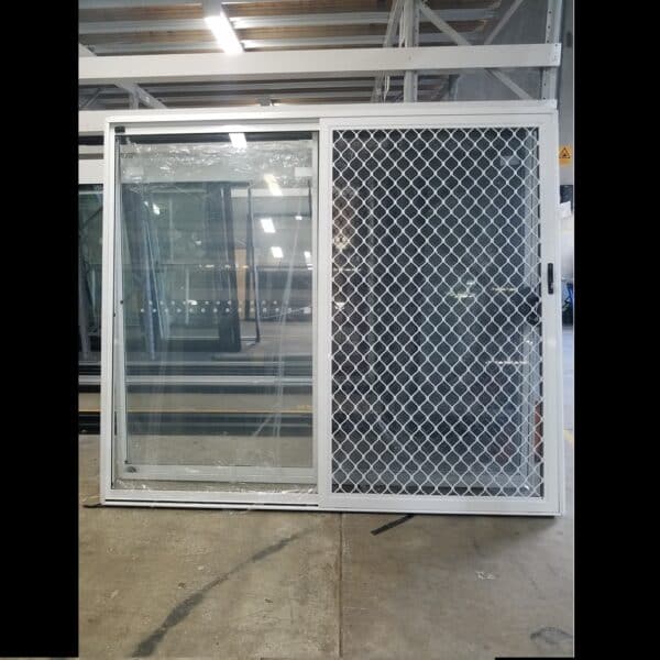 Sliding Door with Diamond Grill Screen - 2100h x 2410w Textura White w/ Clear Glass *NEW* 46161 - Image 2